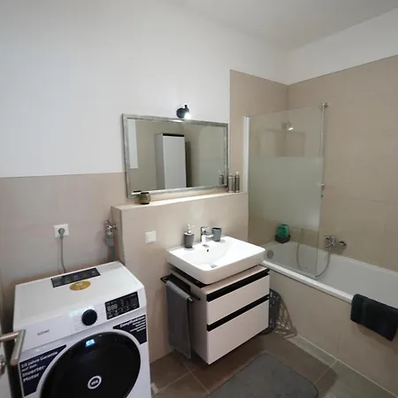 Апартаменты Keda Royale Center Charm *