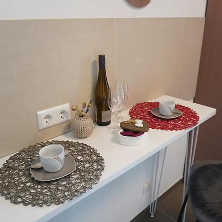 Апартаменты Keda Royale Center Charm *