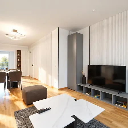 Keda Royale Center Charm Apartment