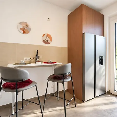 Apartment Keda Royale Center Charm