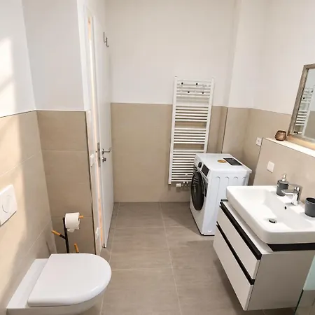 Keda Royale Center Charm Apartment