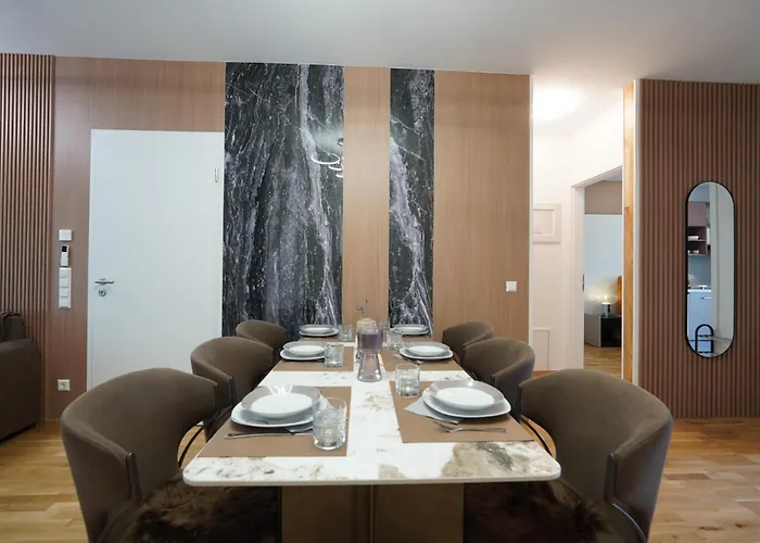 Keda Royale Center Charm Апартаменты