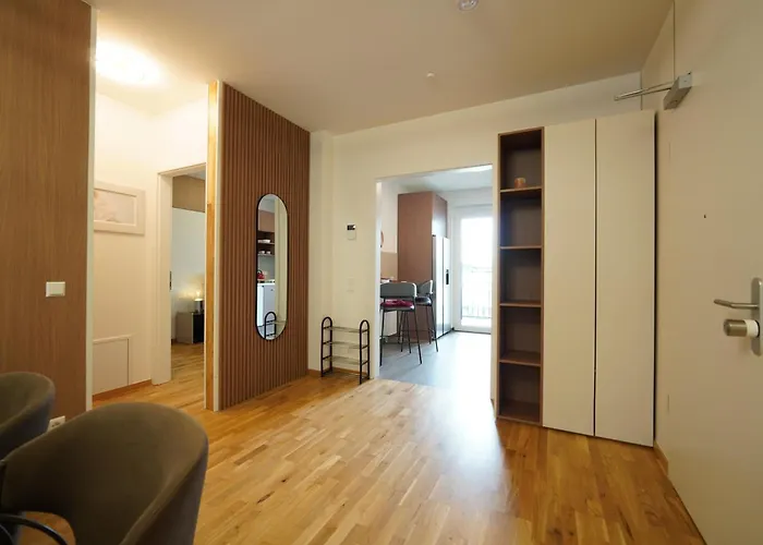 Апартаменты Keda Royale Center Charm
